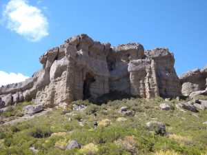 Vacaciones económicas: tus hijos no pueden dejar de conocer estos castillos naturales de Mendoza