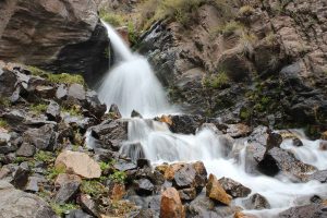 Vacaciones económicas: ¿Ya conocés este salto de agua de 40 metros en Mendoza?