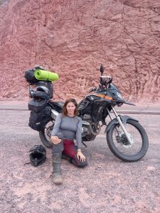 Encontraron la motocicleta robada en Mendoza de la turista estadounidense que recorría Latinoamérica