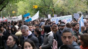 Las universidades se preparan para una masiva marcha este martes: a qué hora será en Mendoza y cuáles son los reclamos