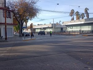 Mendoza: en esta importante calle del centro se extiende la doble mano