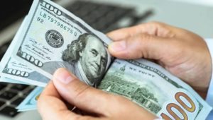 Dólar: otra suba de $15 mantiene el blue en valores altos