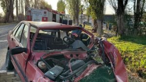 Tragedia en Mendoza: joven murió tras chocar de frente contra un colectivo