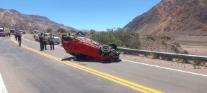 Otro vuelco en la Ruta 7: hay una mujer herida y el tránsito está cortado