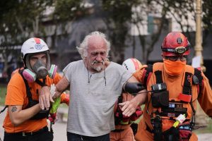 Cornejo repudió la violencia en la marcha de los jubilados