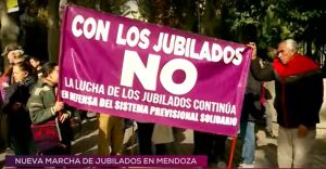 "Luchamos contra alguien que no quiere dar respuestas": nuevamente marcharon los jubilados en Mendoza
